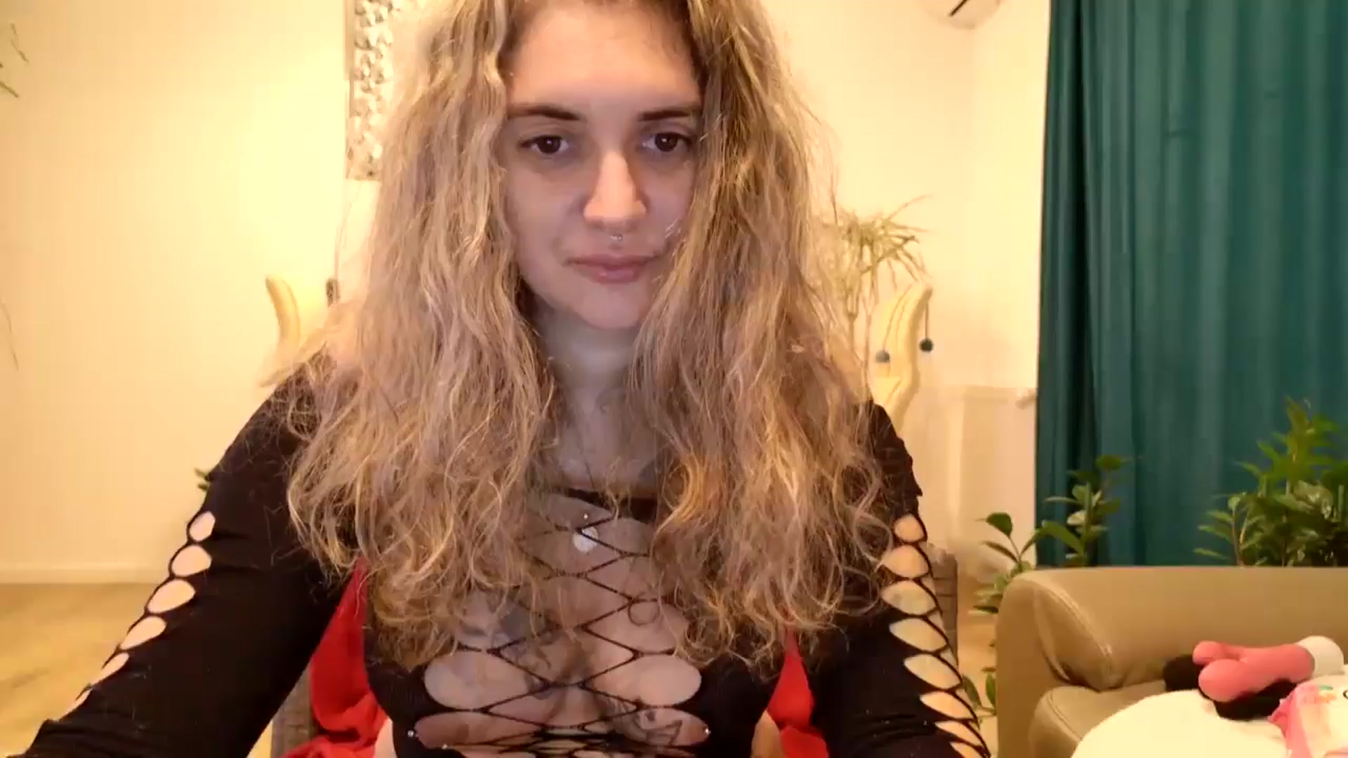 Gallery image thumbnail from MissDivinna's myfreecams stream on, 10/17/2024, 02:24 image 1 of 20
