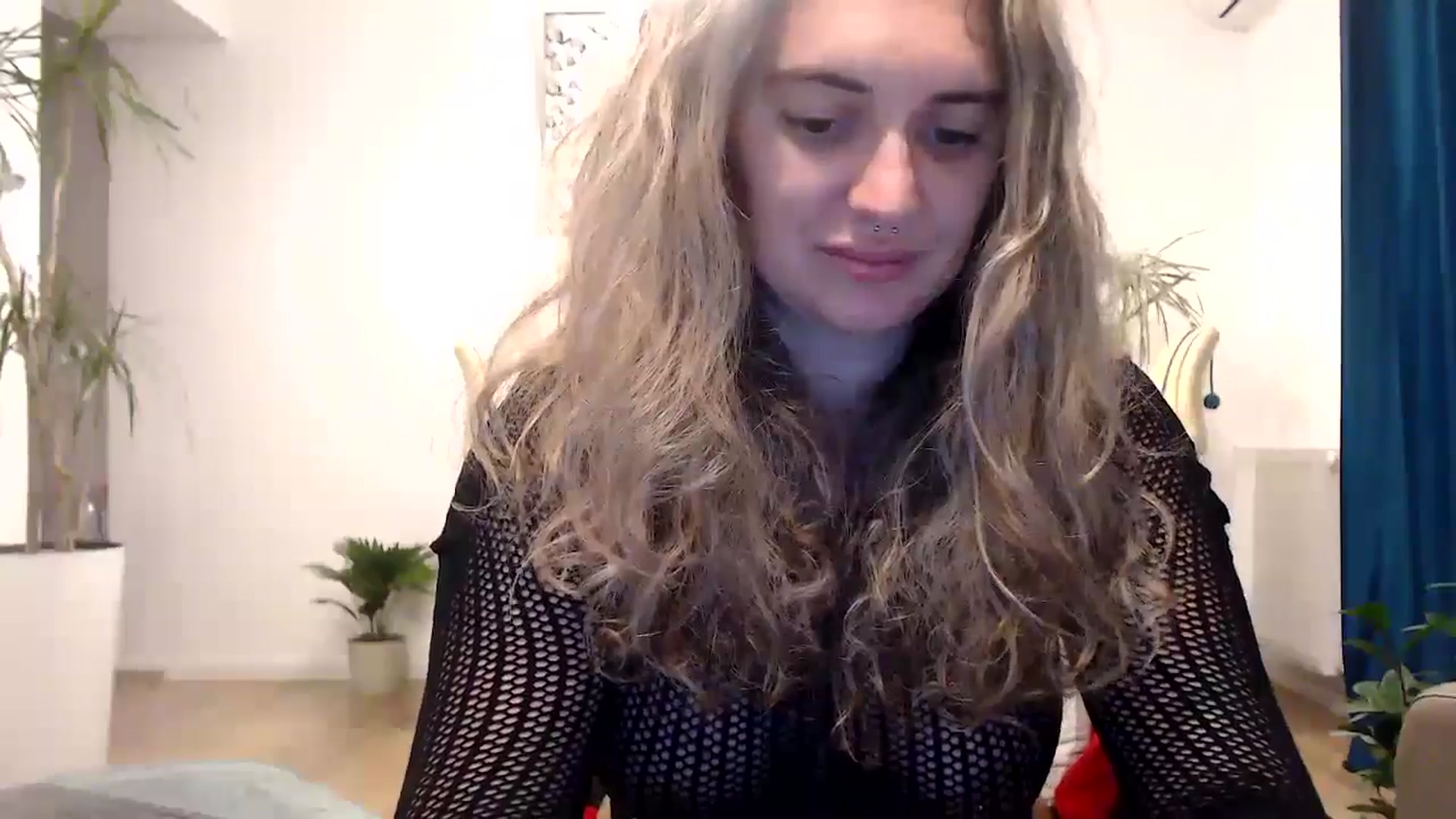 Gallery image thumbnail from MissDivinna's myfreecams stream on, 10/20/2024, 02:23 image 11 of 20