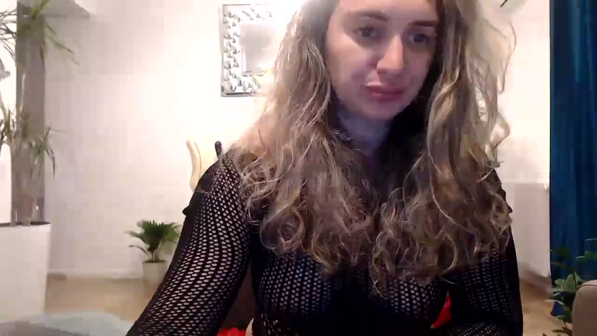 Gallery image thumbnail from MissDivinna's myfreecams stream on, 10/20/2024, 02:23 image 10 of 20