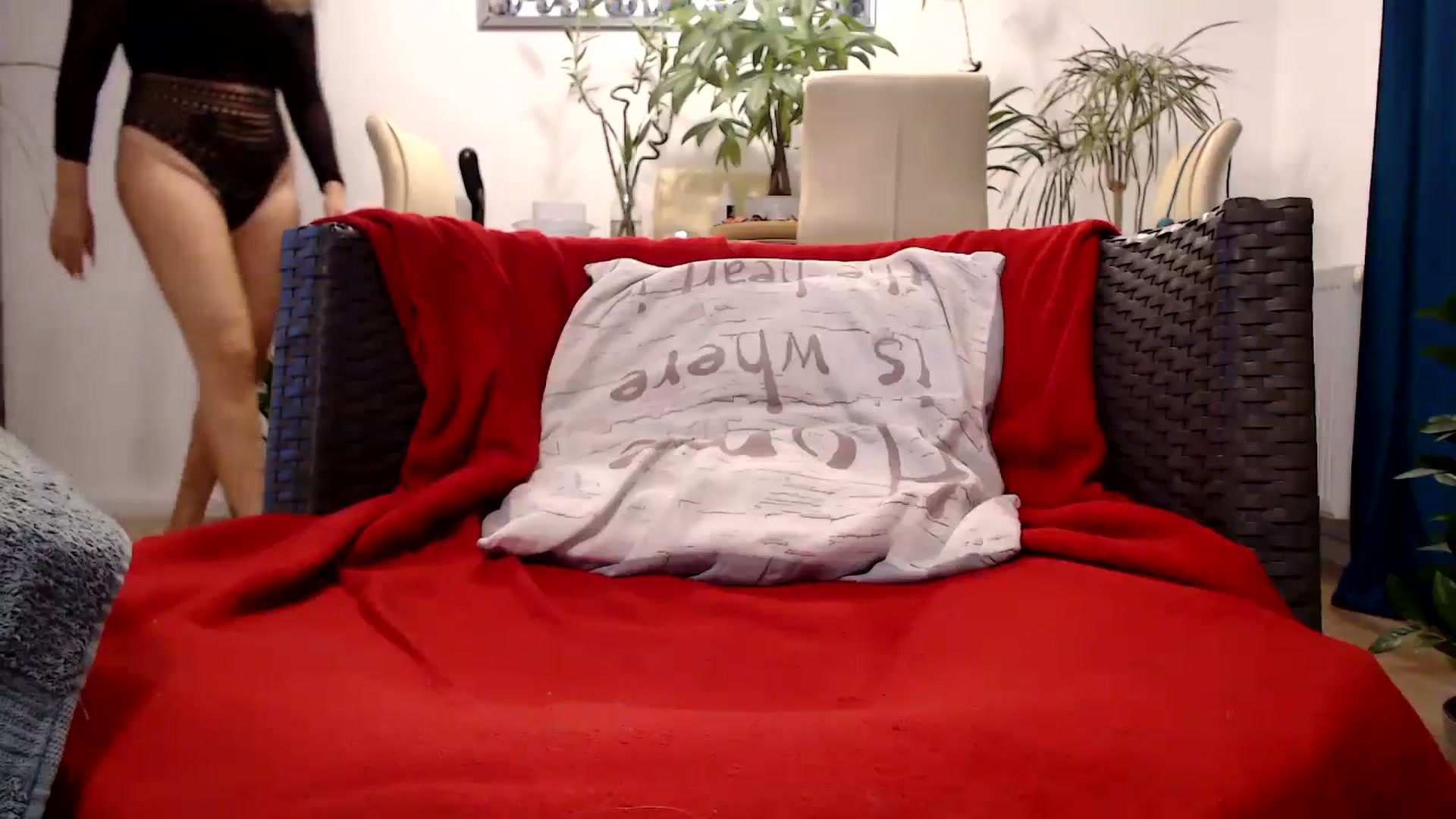 Gallery image thumbnail from MissDivinna's myfreecams stream on, 10/20/2024, 23:43 image 15 of 20