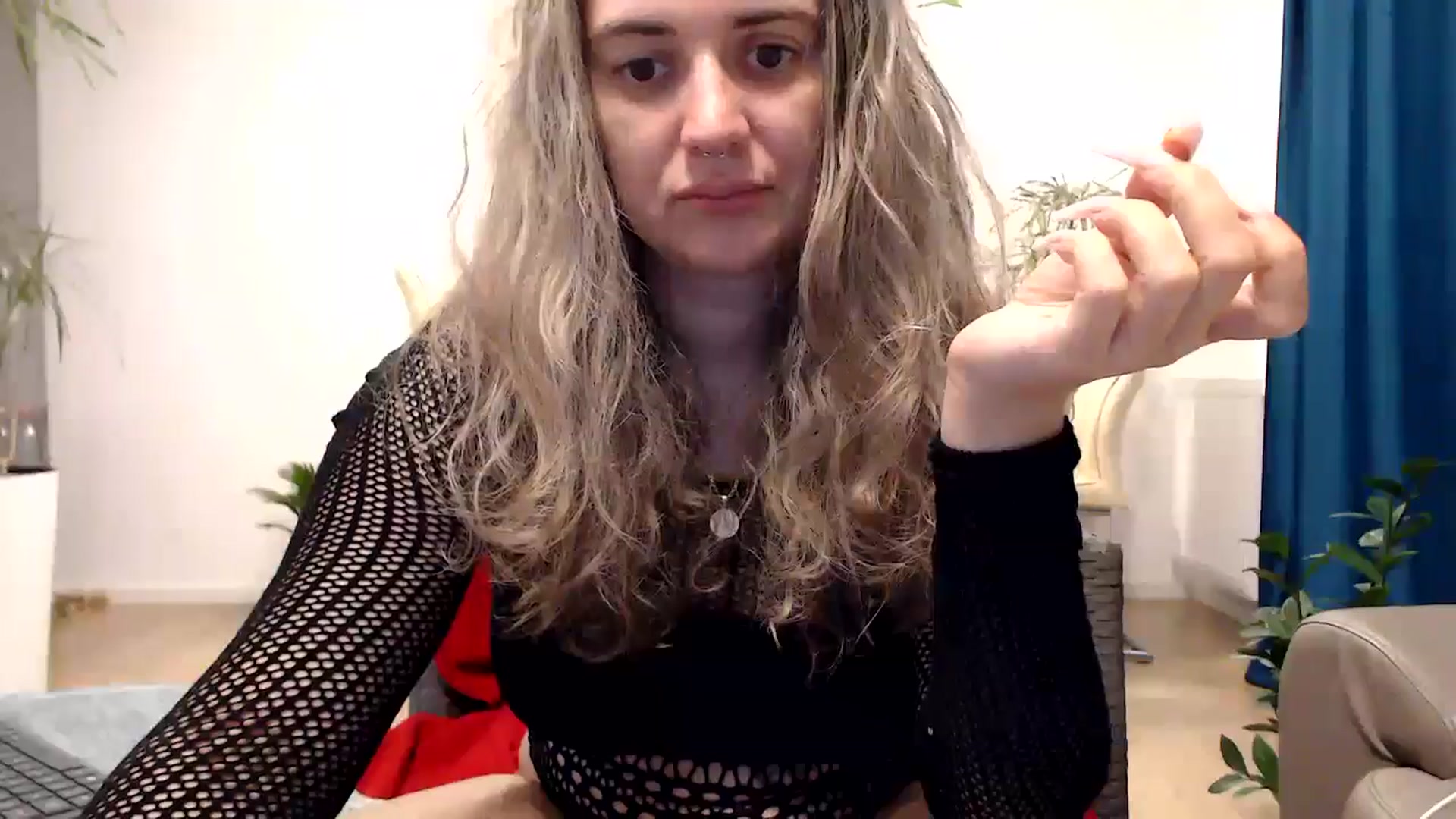 Gallery image thumbnail from MissDivinna's myfreecams stream on, 10/21/2024, 24:56 image 8 of 20