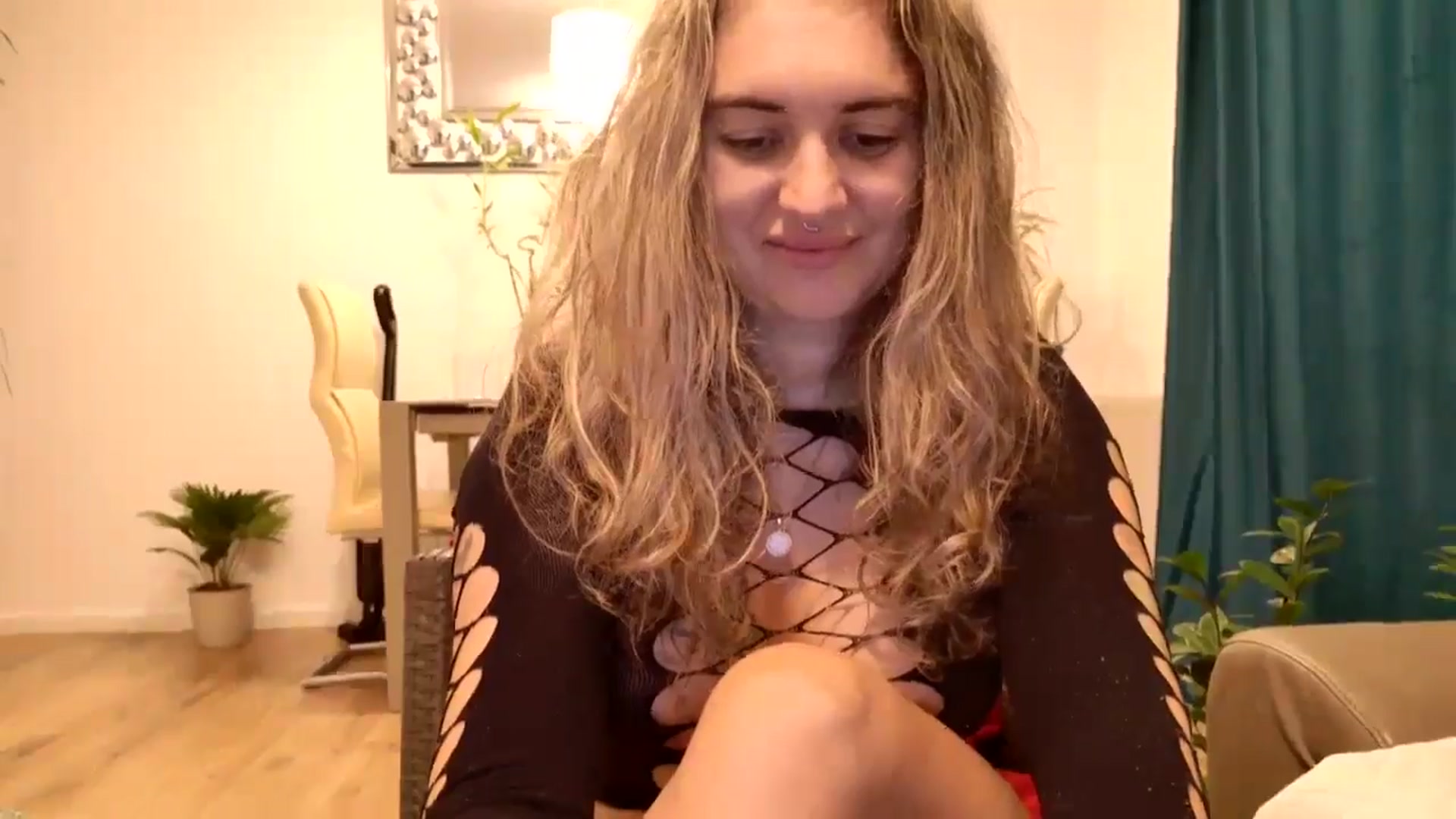 Gallery image thumbnail from MissDivinna's myfreecams stream on, 10/21/2024, 22:39 image 4 of 20