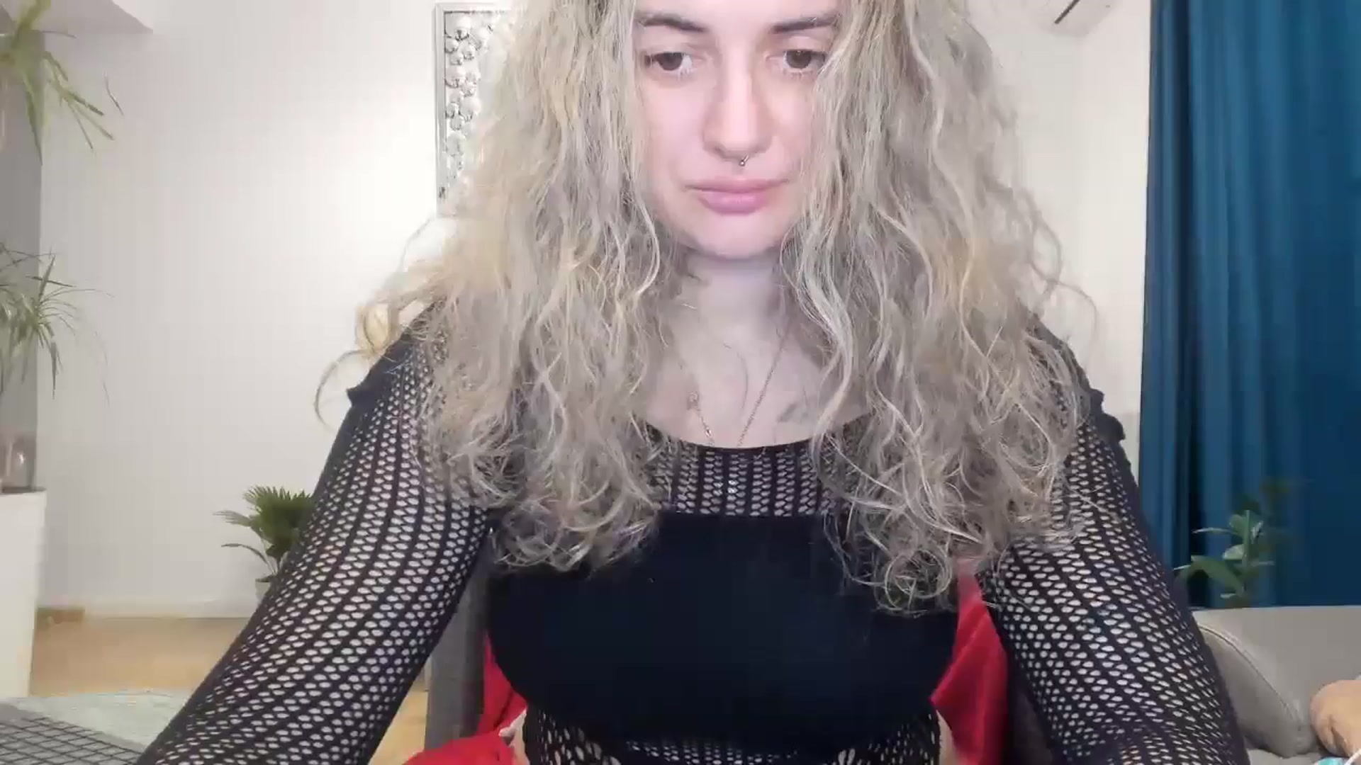 Gallery image thumbnail from MissDivinna's myfreecams stream on, 10/23/2024, 04:52 image 17 of 20