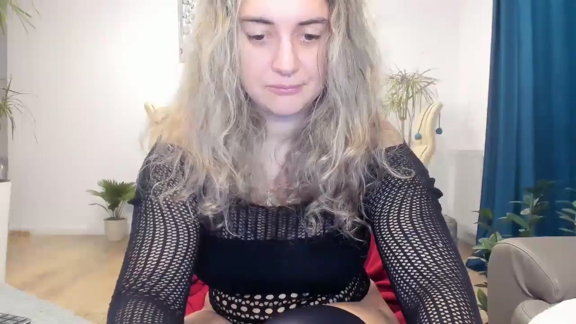 Gallery image thumbnail from MissDivinna's myfreecams stream on, 10/24/2024, 01:48 image 5 of 20