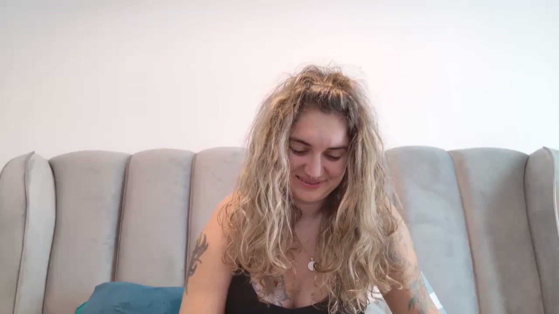 Gallery image thumbnail from MissDivinna's myfreecams stream on, 11/03/2024, 06:57 image 20 of 20