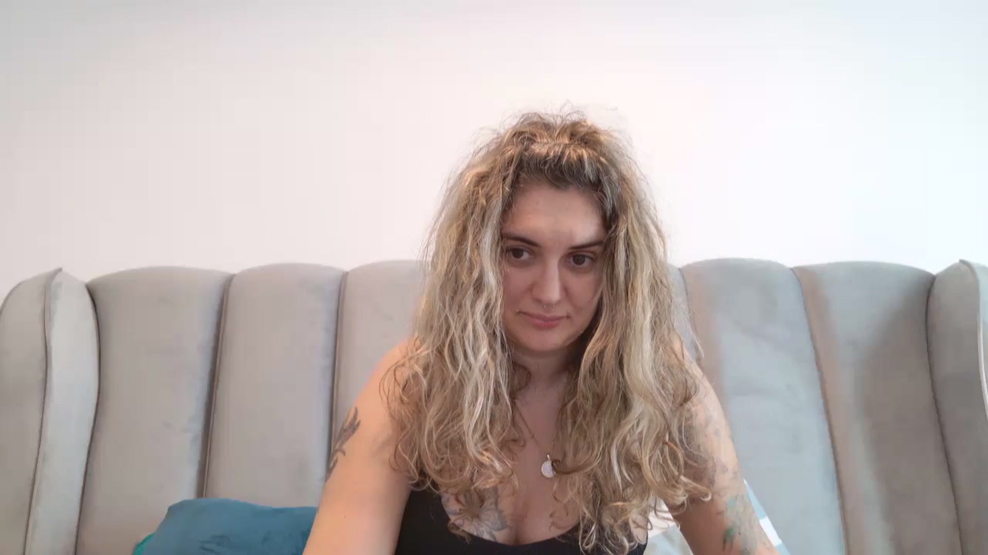 Gallery image thumbnail from MissDivinna's myfreecams stream on, 11/03/2024, 06:57 image 19 of 20