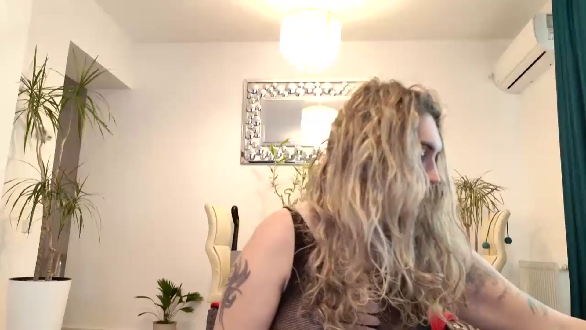 Gallery image thumbnail from MissDivinna's myfreecams stream on, 11/04/2024, 06:36 image 1 of 20