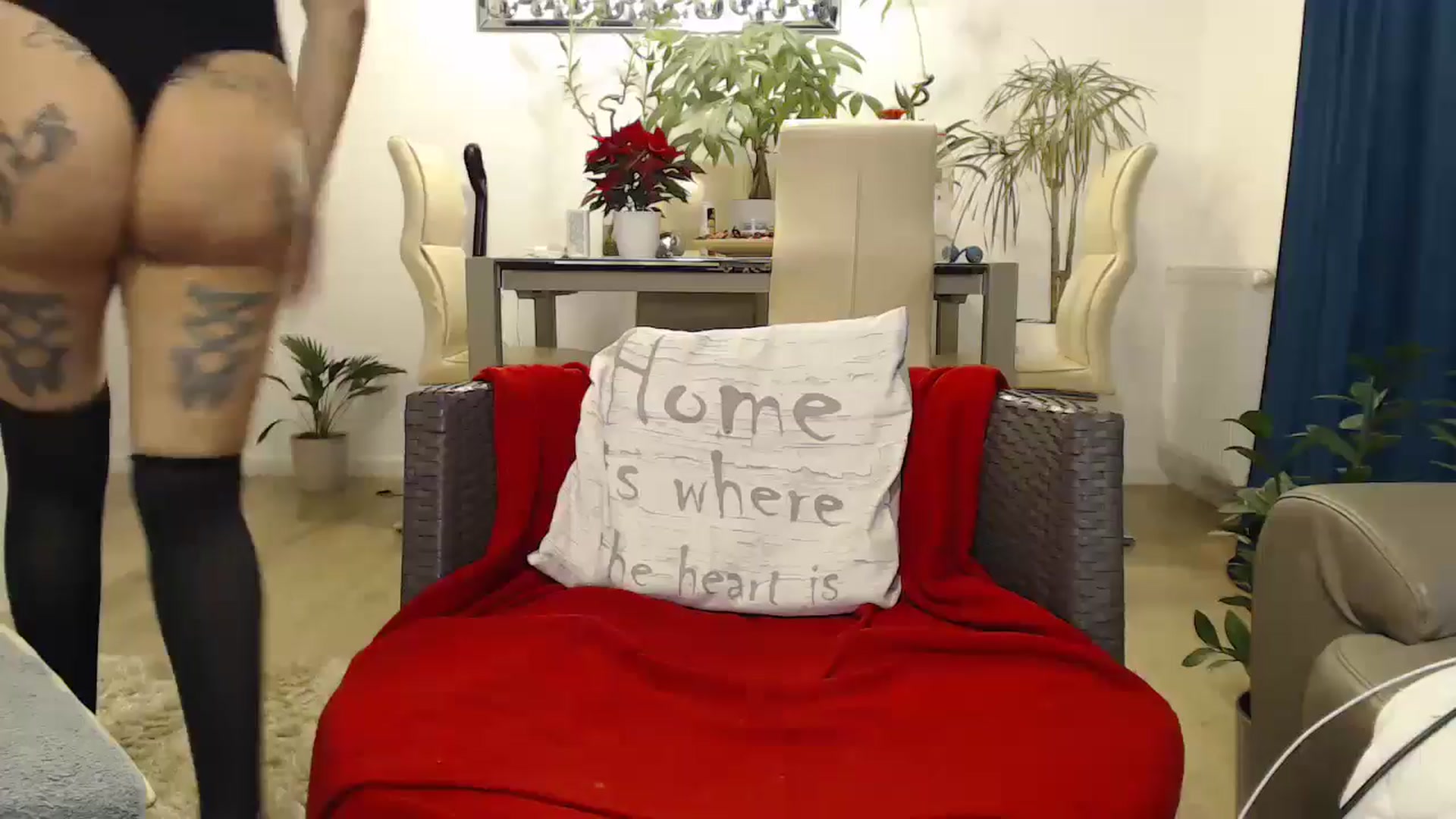 Gallery image thumbnail from MissDivinna's myfreecams stream on, 11/07/2024, 24:06 image 19 of 20