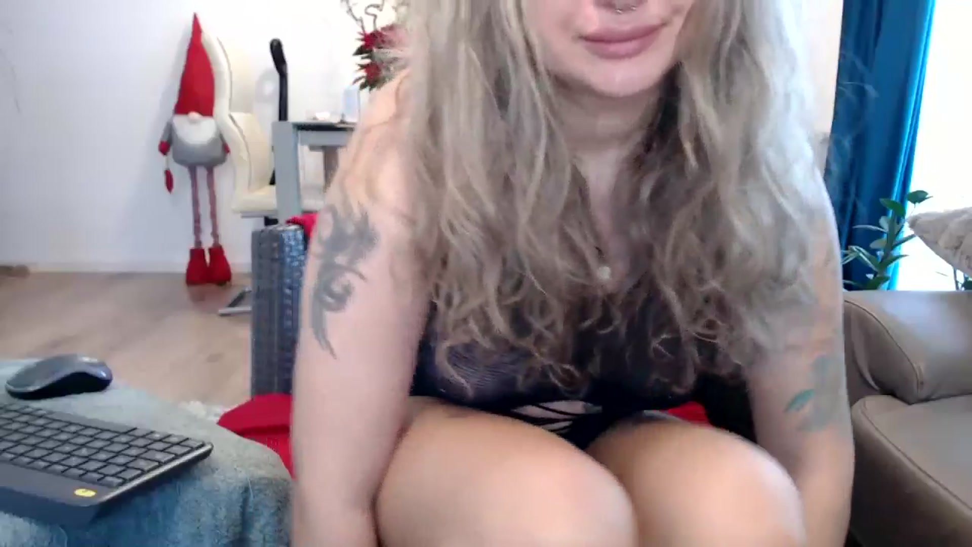 Gallery image thumbnail from MissDivinna's myfreecams stream on, 11/09/2024, 07:52 image 6 of 20