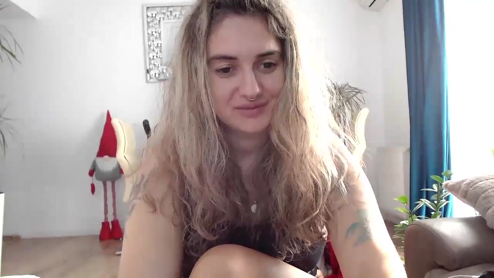 Gallery image thumbnail from MissDivinna's myfreecams stream on, 11/09/2024, 07:52 image 17 of 20