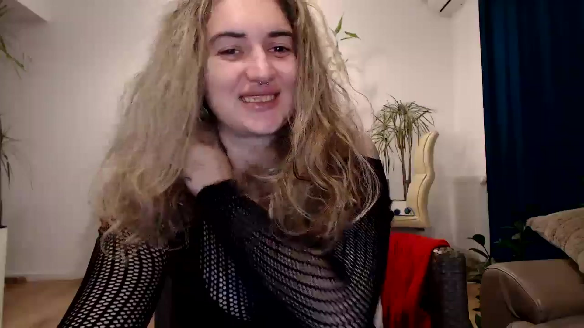 Gallery image thumbnail from MissDivinna's myfreecams stream on, 11/09/2024, 23:28 image 12 of 20