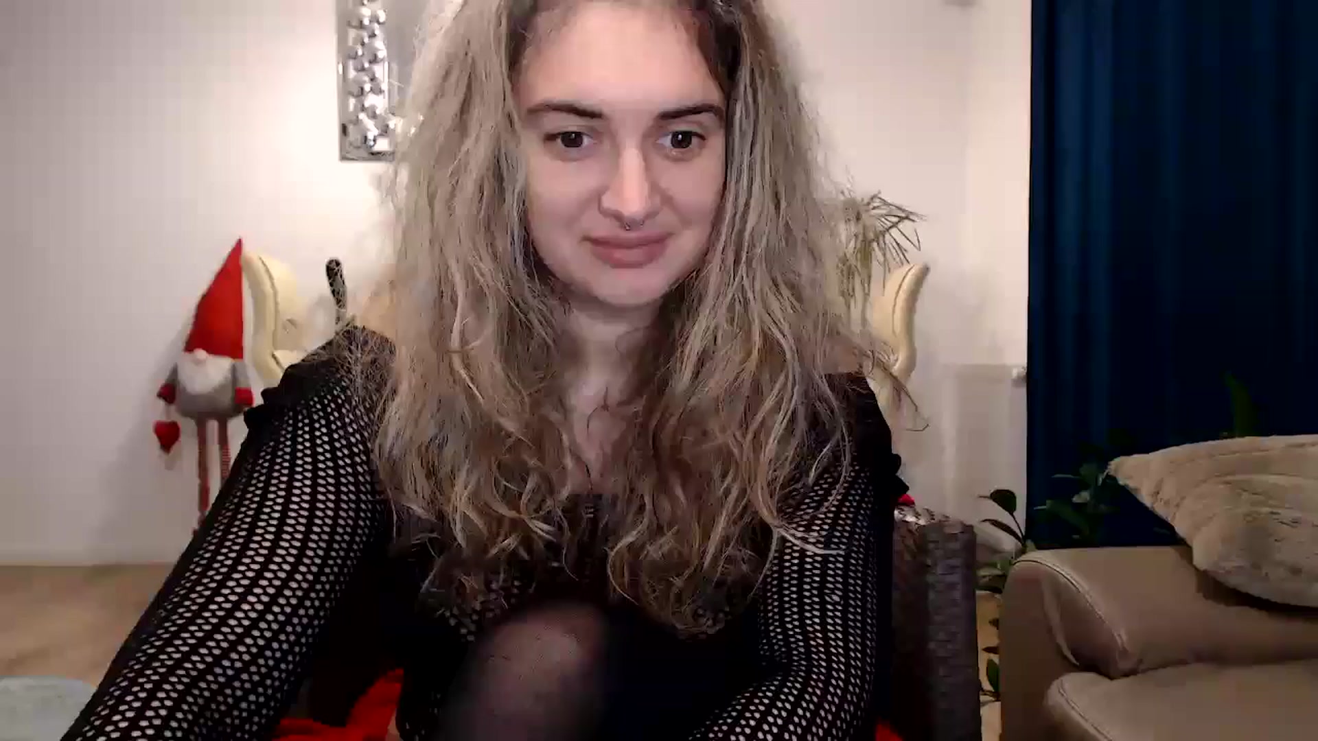 Gallery image thumbnail from MissDivinna's myfreecams stream on, 11/10/2024, 02:59 image 19 of 20