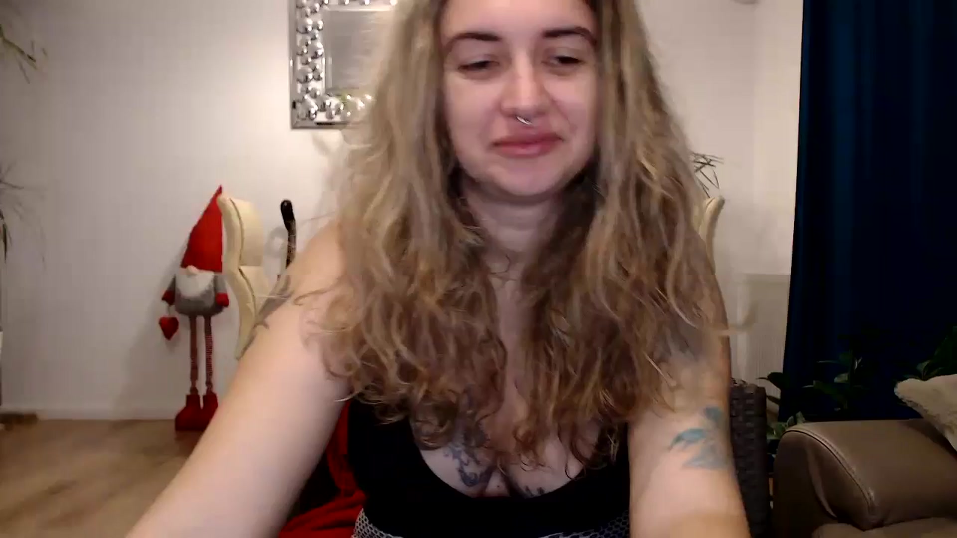 Gallery image thumbnail from MissDivinna's myfreecams stream on, 11/10/2024, 23:15 image 19 of 20