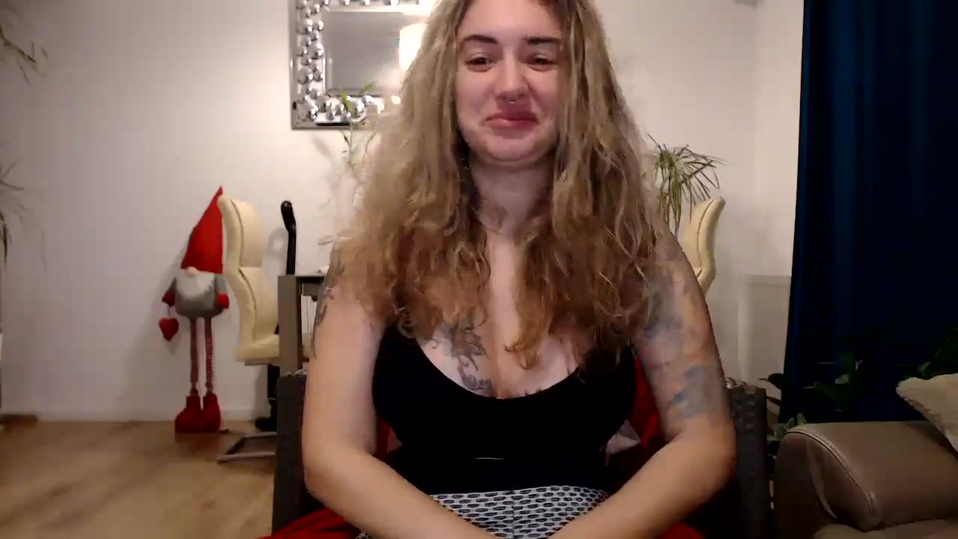 Gallery image thumbnail from MissDivinna's myfreecams stream on, 11/10/2024, 23:15 image 20 of 20