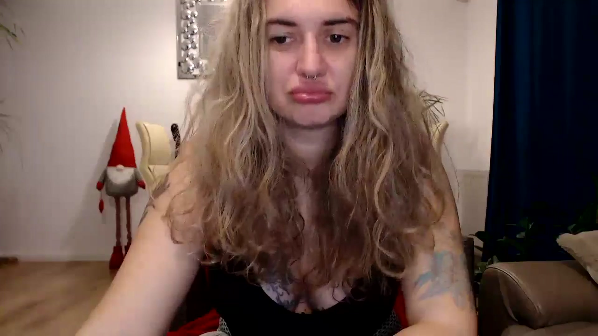 Gallery image thumbnail from MissDivinna's myfreecams stream on, 11/11/2024, 24:00 image 14 of 20