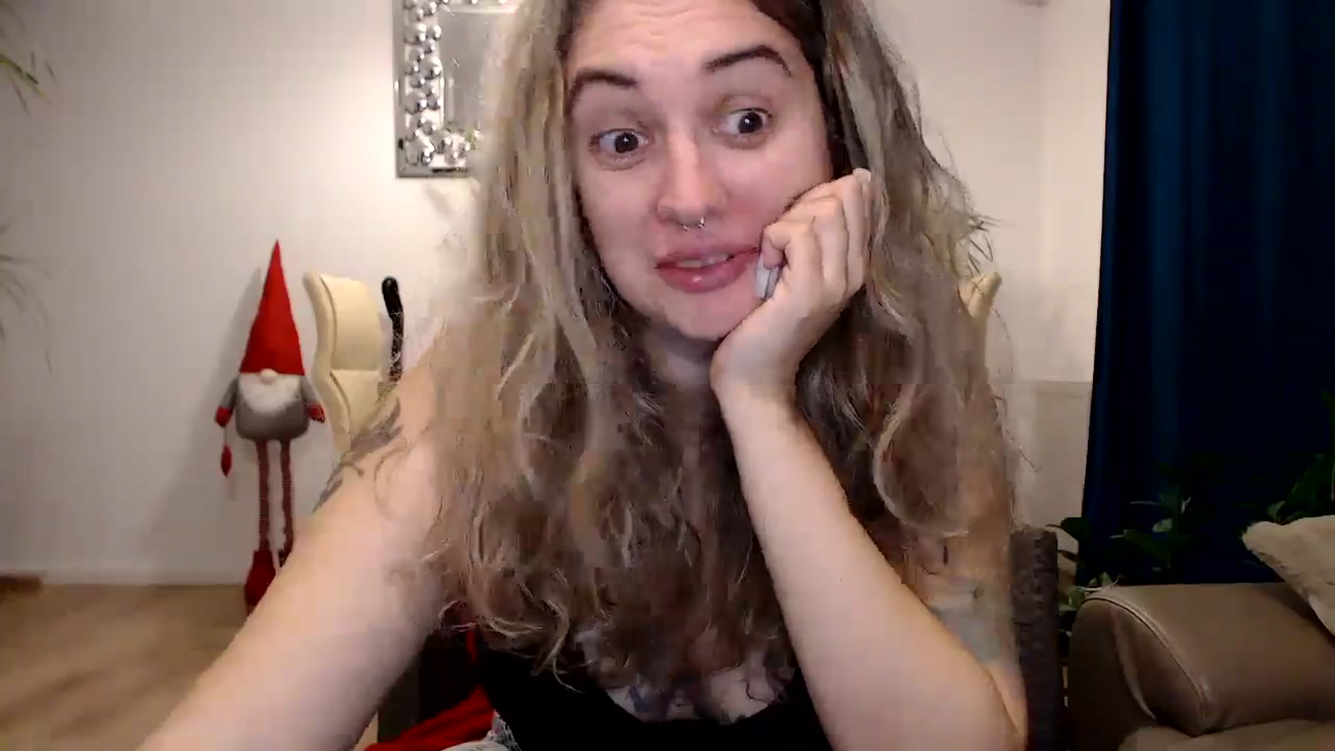 Gallery image thumbnail from MissDivinna's myfreecams stream on, 11/11/2024, 24:00 image 11 of 20