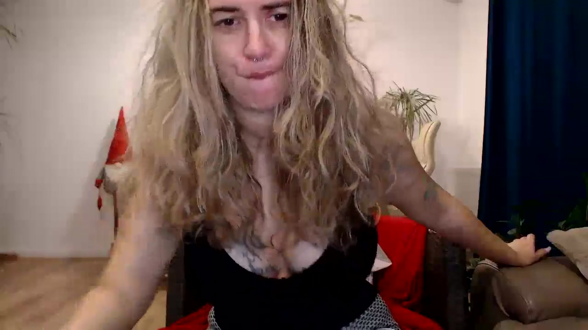Gallery image thumbnail from MissDivinna's myfreecams stream on, 11/11/2024, 24:00 image 3 of 20