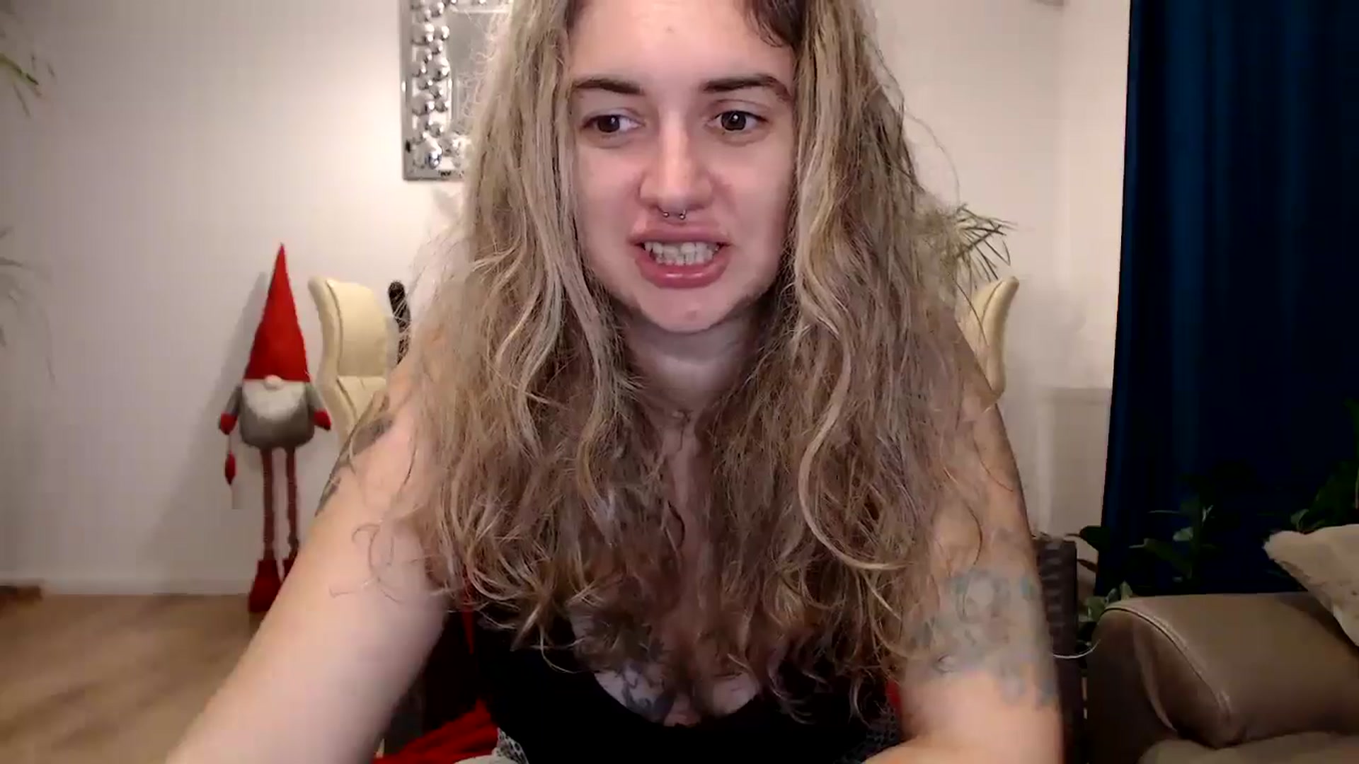 Gallery image thumbnail from MissDivinna's myfreecams stream on, 11/11/2024, 24:00 image 9 of 20