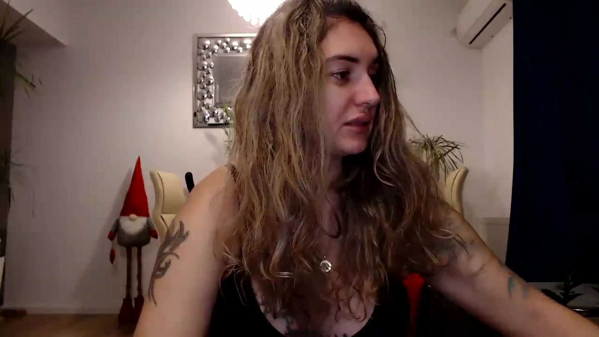 Gallery image thumbnail from MissDivinna's myfreecams stream on, 11/12/2024, 03:19 image 19 of 20