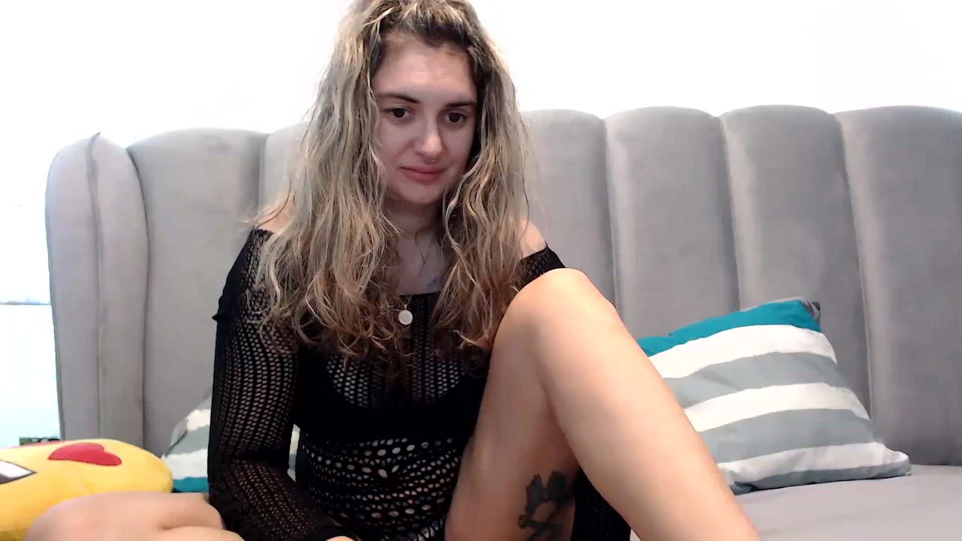 Gallery image thumbnail from MissDivinna's myfreecams stream on, 11/16/2024, 24:18 image 1 of 20