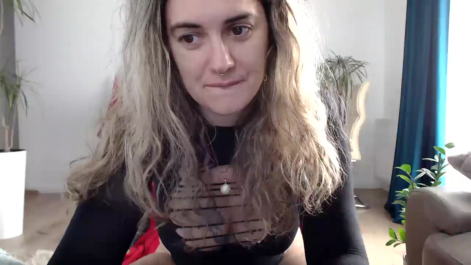 Gallery image thumbnail from MissDivinna's myfreecams stream on, 11/20/2024, 07:46 image 20 of 20