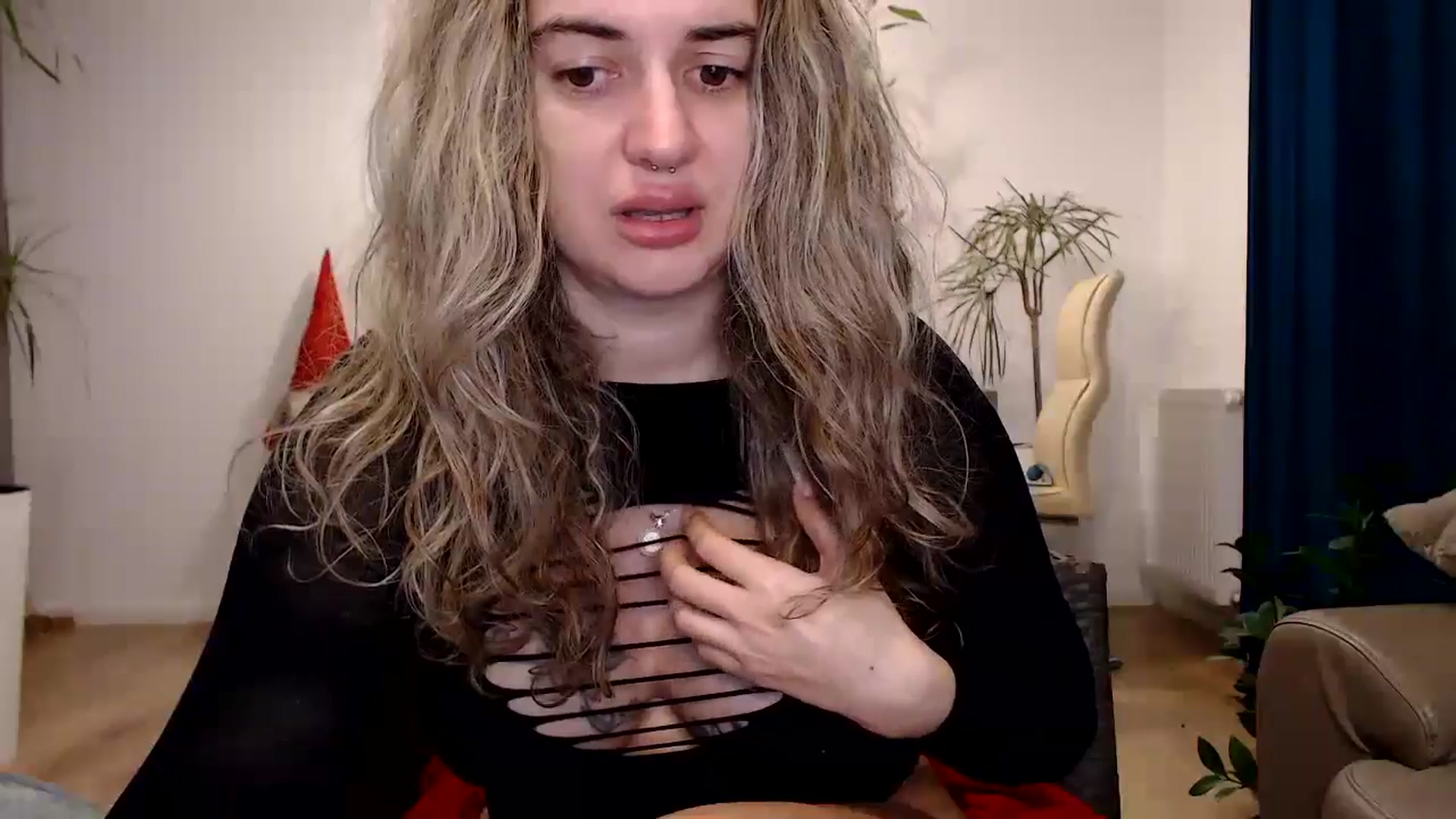Gallery image thumbnail from MissDivinna's myfreecams stream on, 11/20/2024, 23:01 image 8 of 20