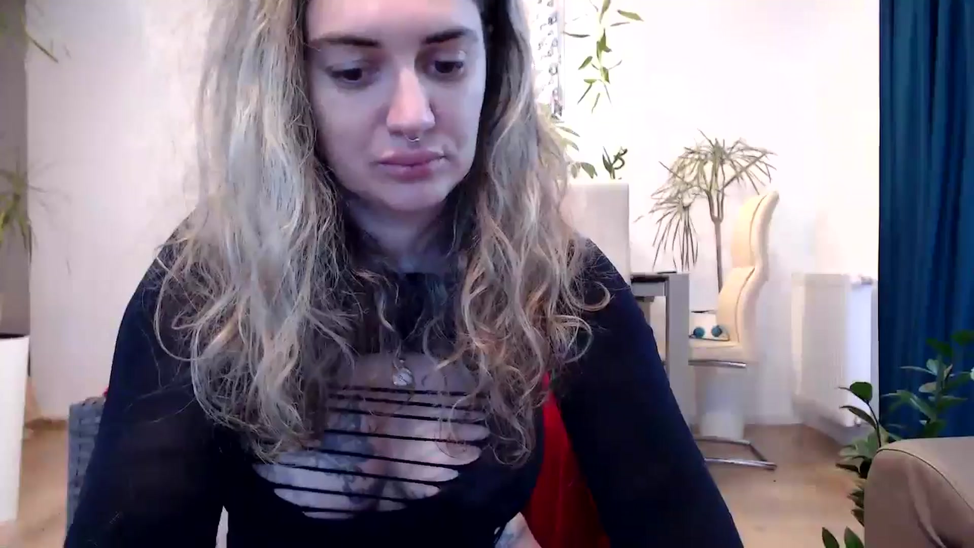 Gallery image thumbnail from MissDivinna's myfreecams stream on, 11/21/2024, 07:47 image 19 of 20