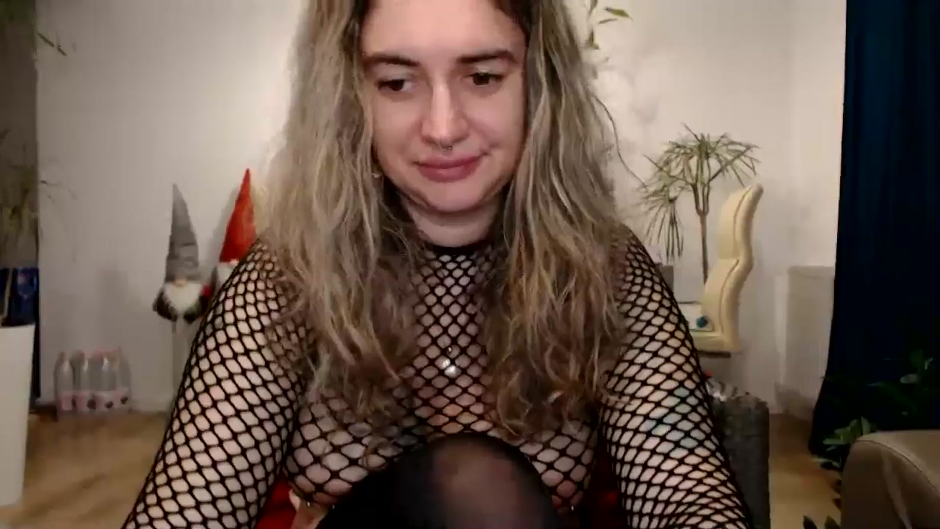 Gallery image thumbnail from MissDivinna's myfreecams stream on, 11/23/2024, 02:41 image 4 of 20