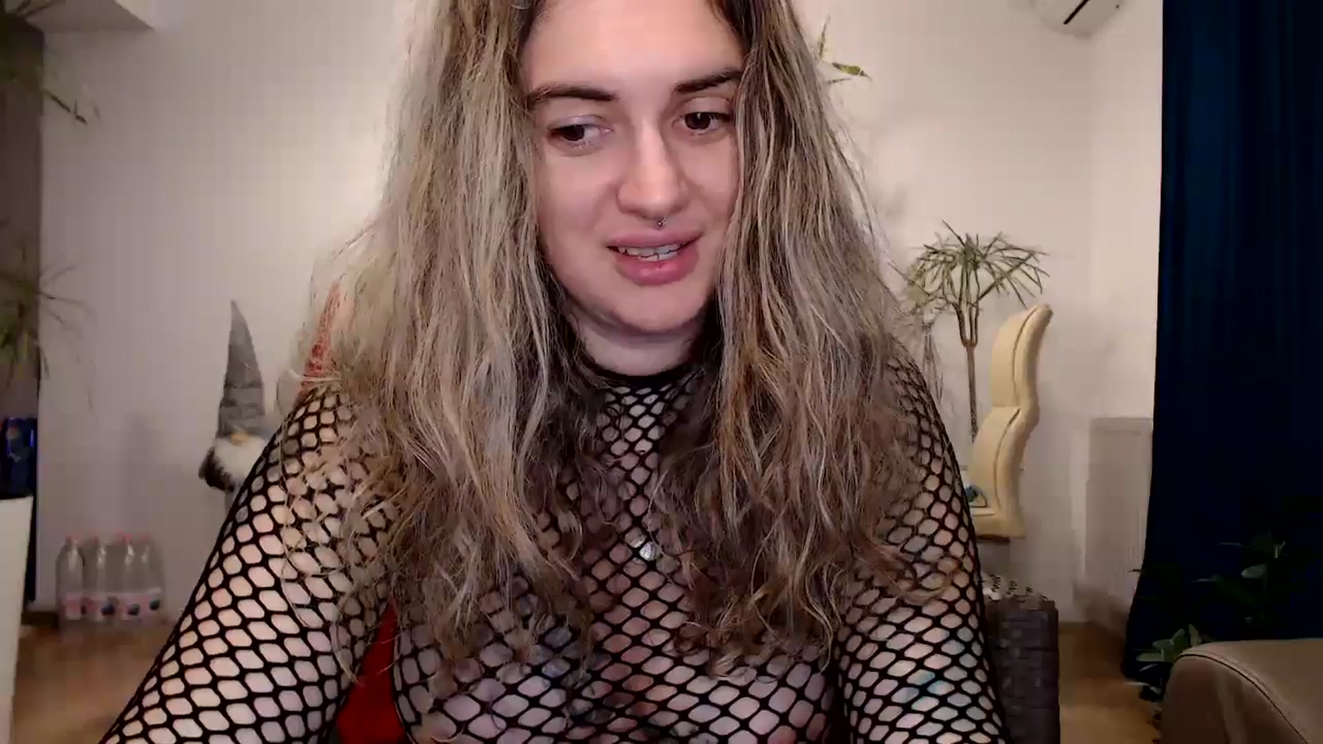 Gallery image thumbnail from MissDivinna's myfreecams stream on, 11/23/2024, 02:41 image 15 of 20
