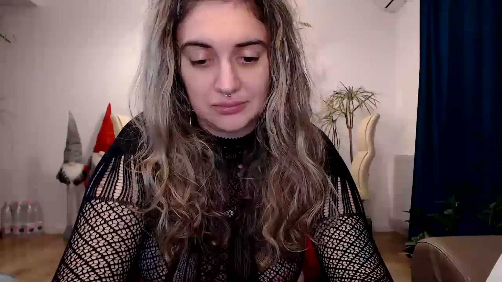 Gallery image thumbnail from MissDivinna's myfreecams stream on, 11/24/2024, 02:28 image 9 of 20