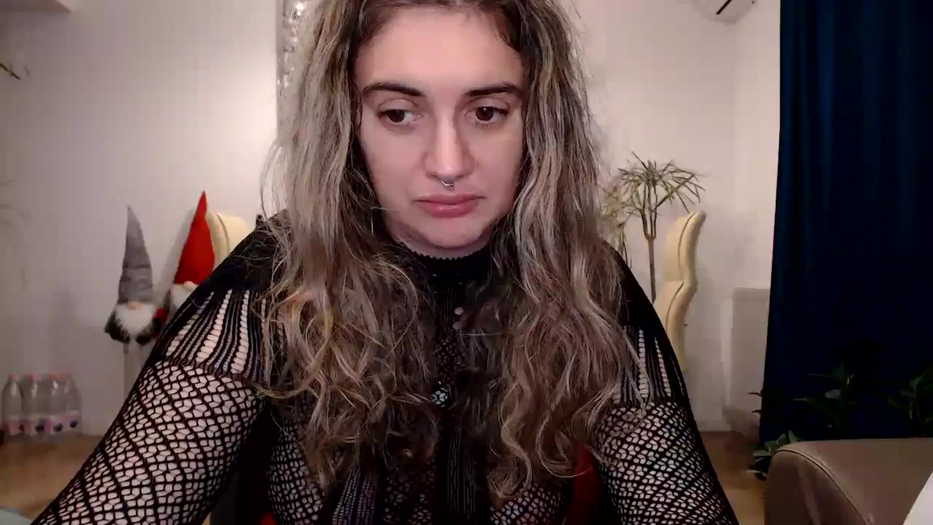Gallery image thumbnail from MissDivinna's myfreecams stream on, 11/24/2024, 02:28 image 11 of 20