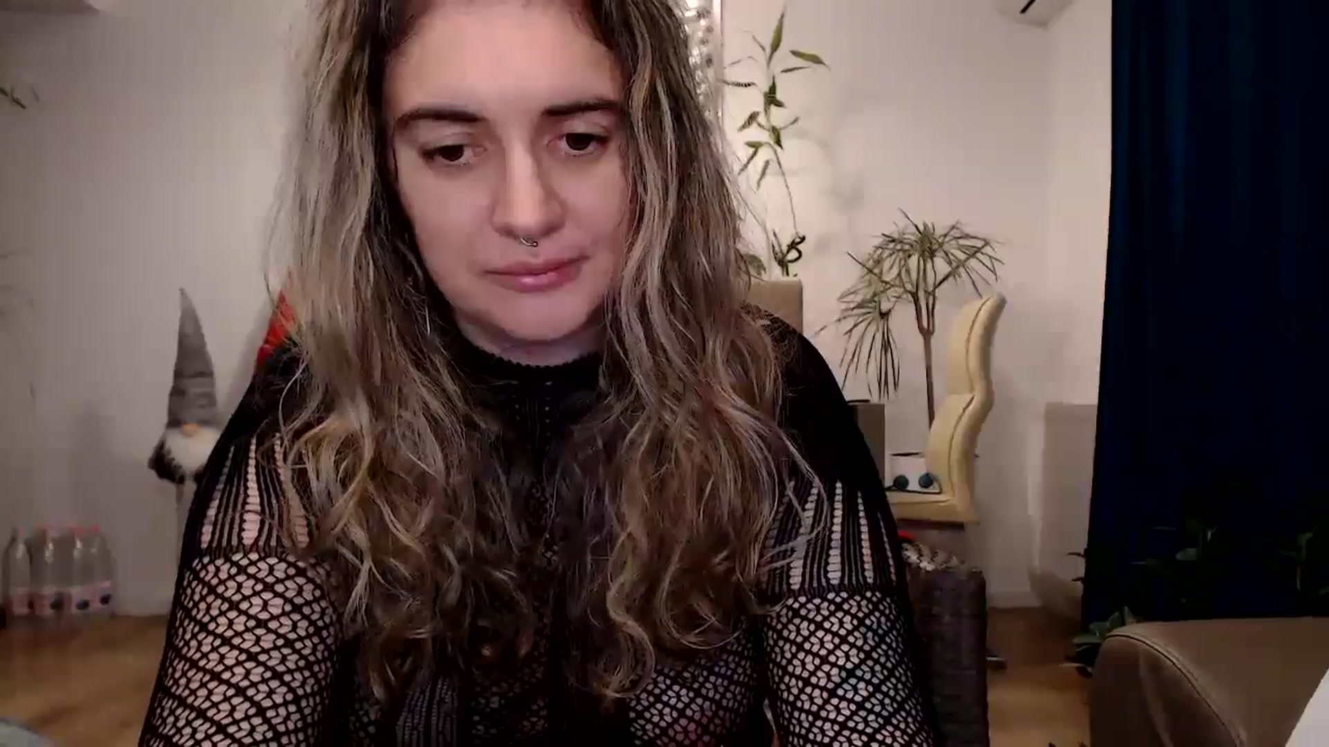 Gallery image thumbnail from MissDivinna's myfreecams stream on, 11/24/2024, 02:28 image 2 of 20