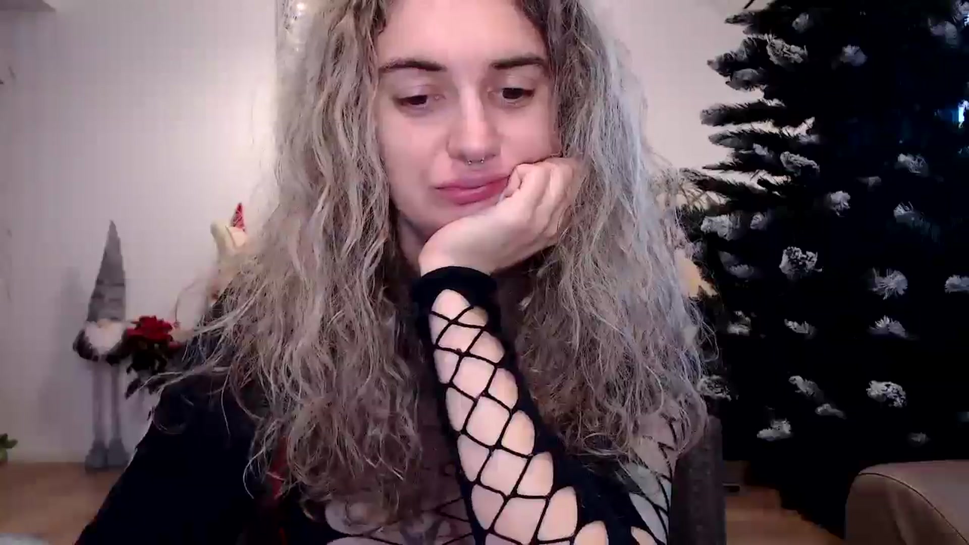 Gallery image thumbnail from MissDivinna's myfreecams stream on, 11/27/2024, 07:50 image 5 of 20