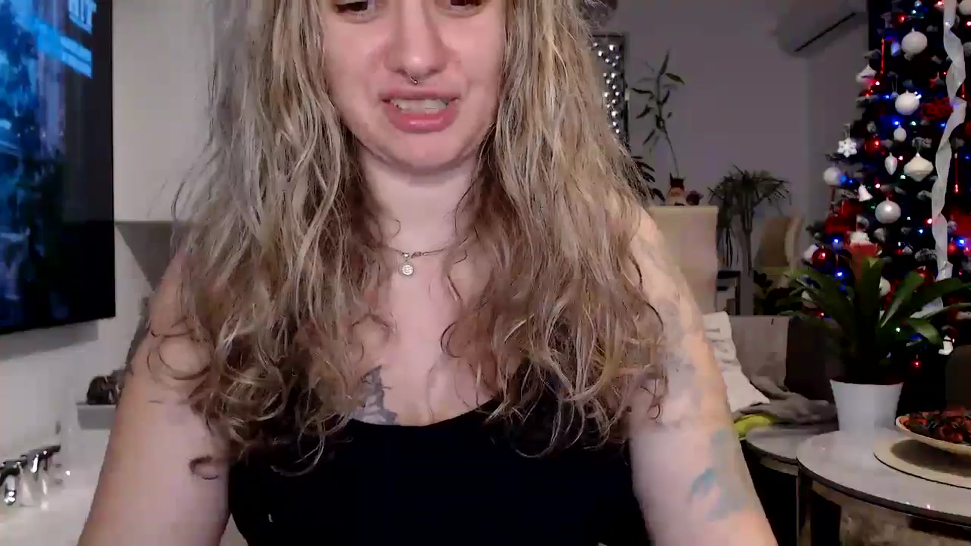 Gallery image thumbnail from MissDivinna's myfreecams stream on, 11/29/2024, 20:01 image 7 of 20