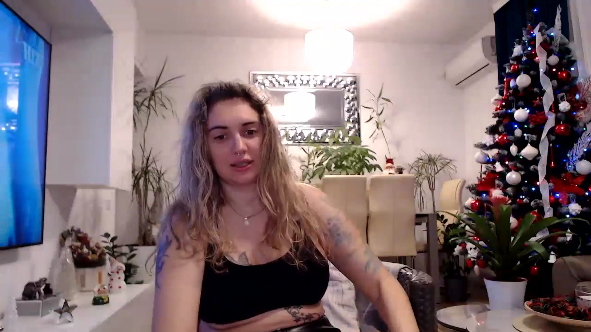 Gallery image thumbnail from MissDivinna's myfreecams stream on, 11/29/2024, 20:01 image 5 of 20