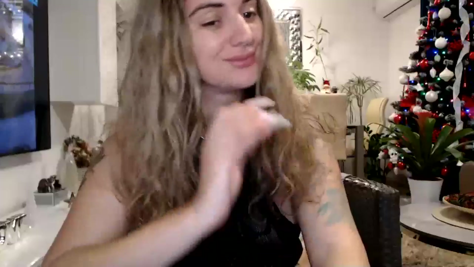 Gallery image thumbnail from MissDivinna's myfreecams stream on, 11/29/2024, 21:54 image 19 of 20