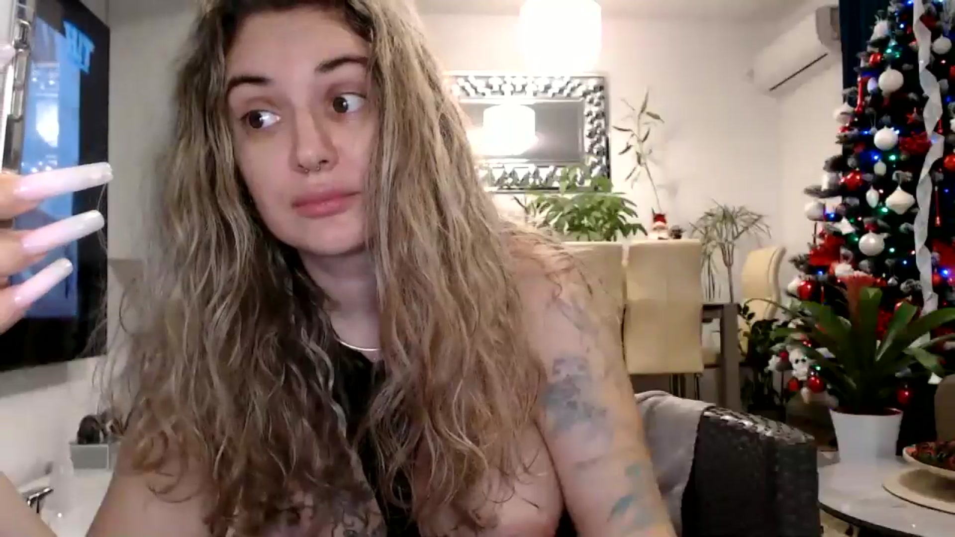 Gallery image thumbnail from MissDivinna's myfreecams stream on, 11/29/2024, 21:54 image 15 of 20