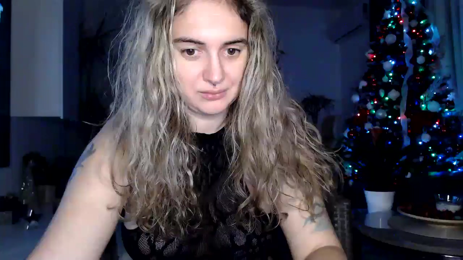 Gallery image thumbnail from MissDivinna's myfreecams stream on, 11/30/2024, 01:37 image 14 of 20