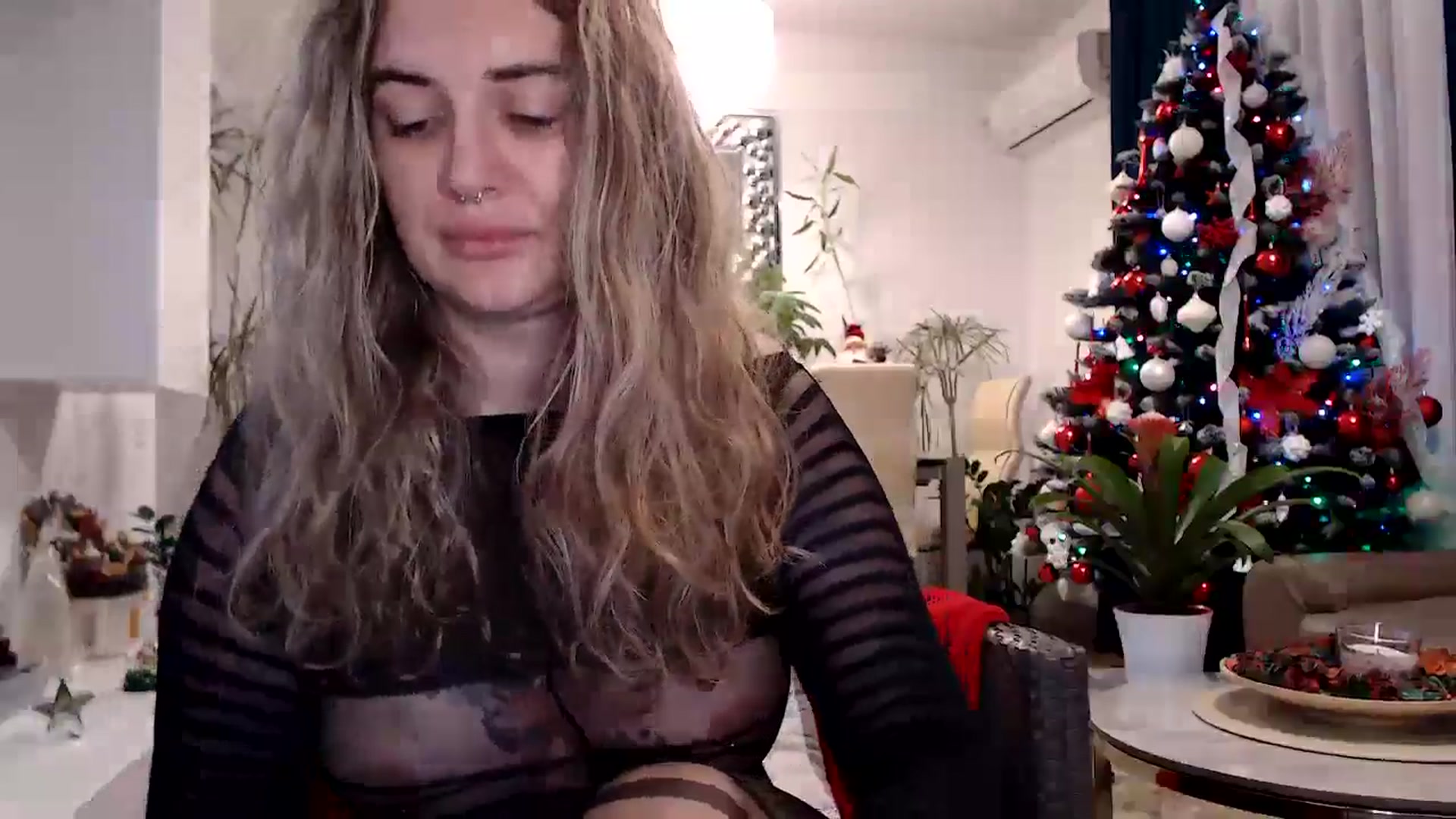 Gallery image thumbnail from MissDivinna's myfreecams stream on, 11/30/2024, 22:54 image 14 of 20