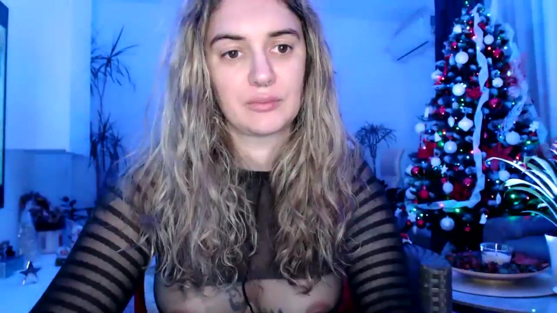 Gallery image thumbnail from MissDivinna's myfreecams stream on, 12/01/2024, 03:15 image 9 of 20