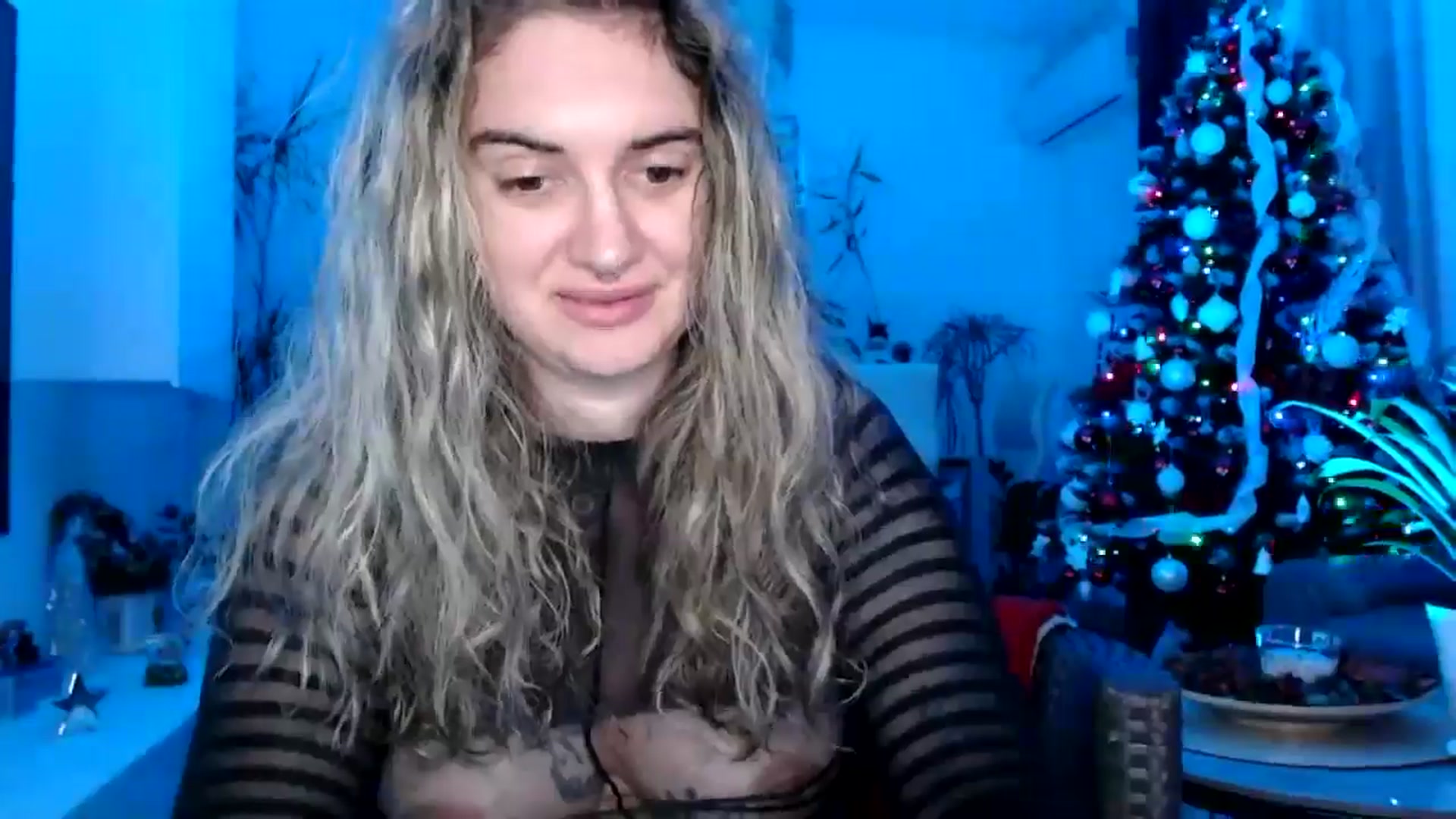 Gallery image thumbnail from MissDivinna's myfreecams stream on, 12/01/2024, 03:15 image 8 of 20
