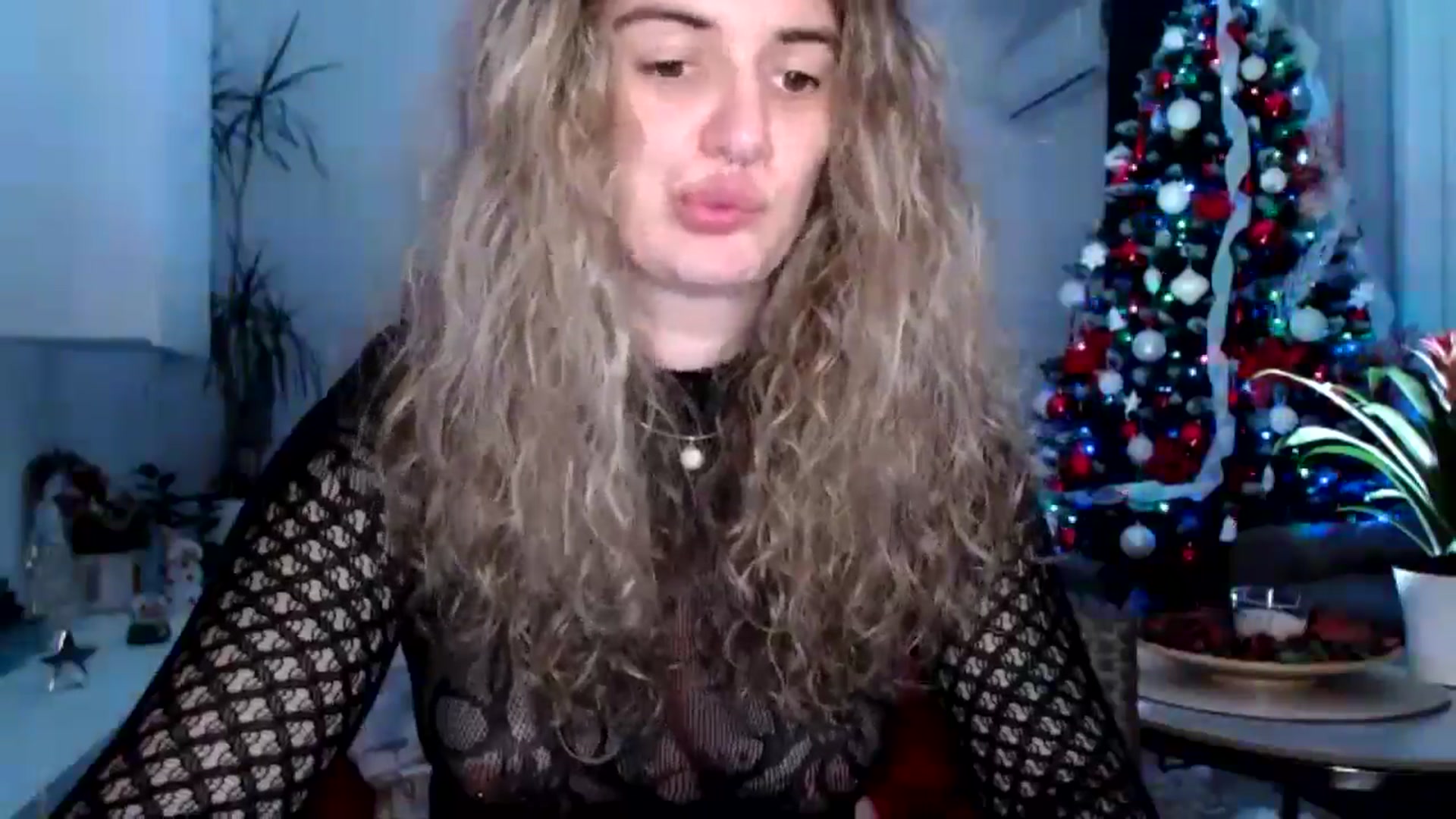 Gallery image thumbnail from MissDivinna's myfreecams stream on, 12/01/2024, 20:48 image 4 of 20