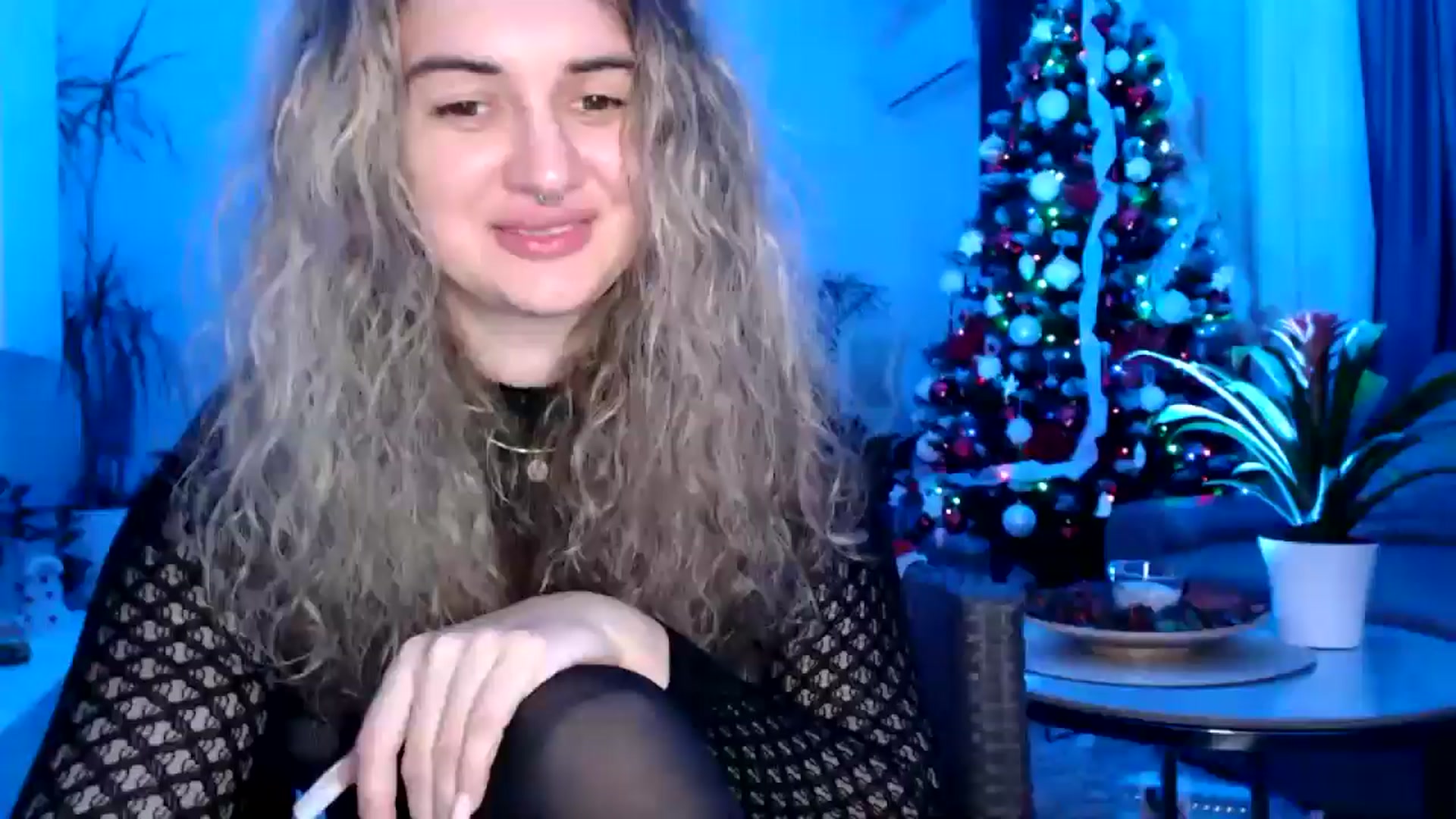 Gallery image thumbnail from MissDivinna's myfreecams stream on, 12/01/2024, 21:54 image 6 of 20