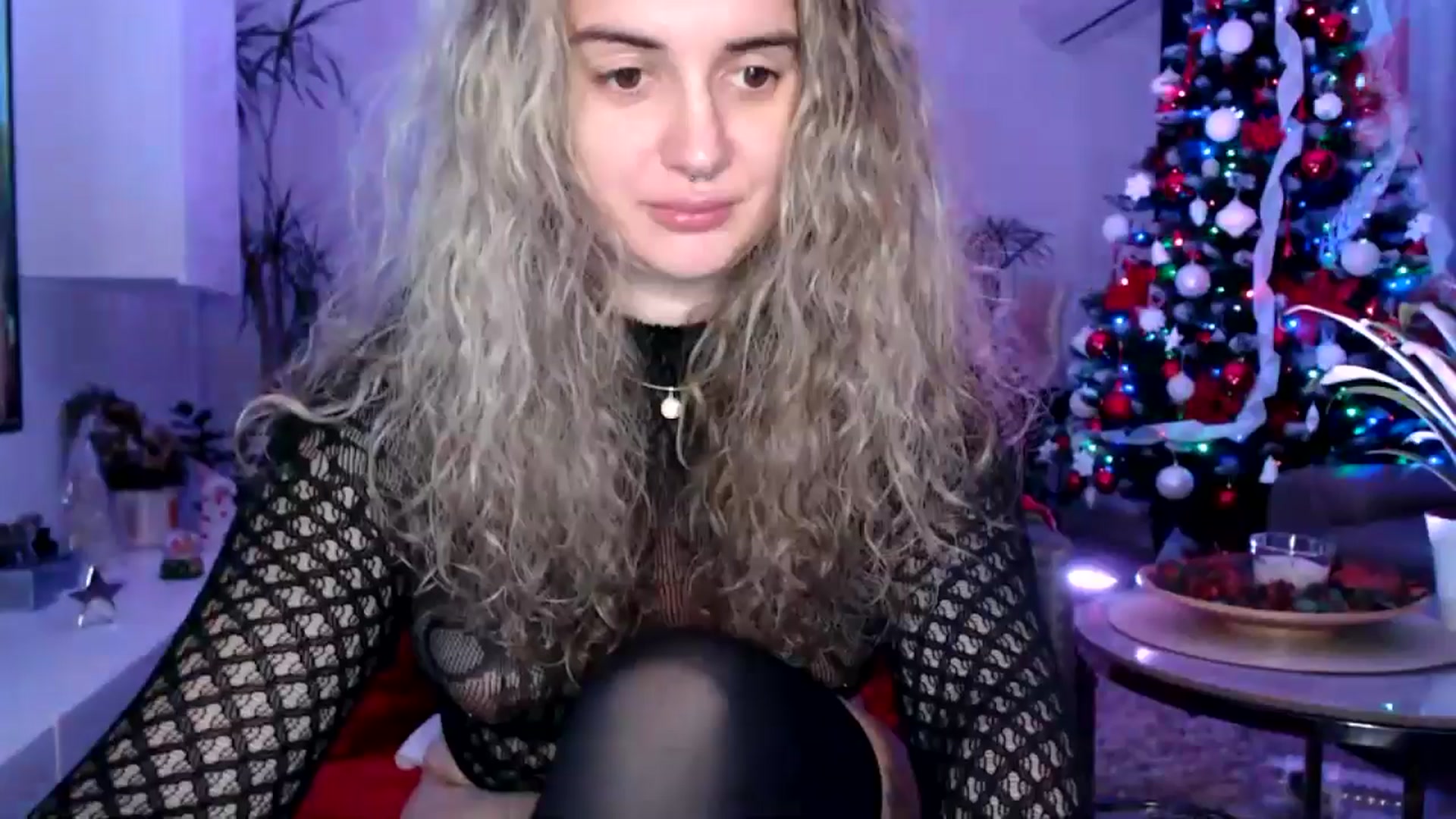 Gallery image thumbnail from MissDivinna's myfreecams stream on, 12/01/2024, 21:54 image 11 of 20