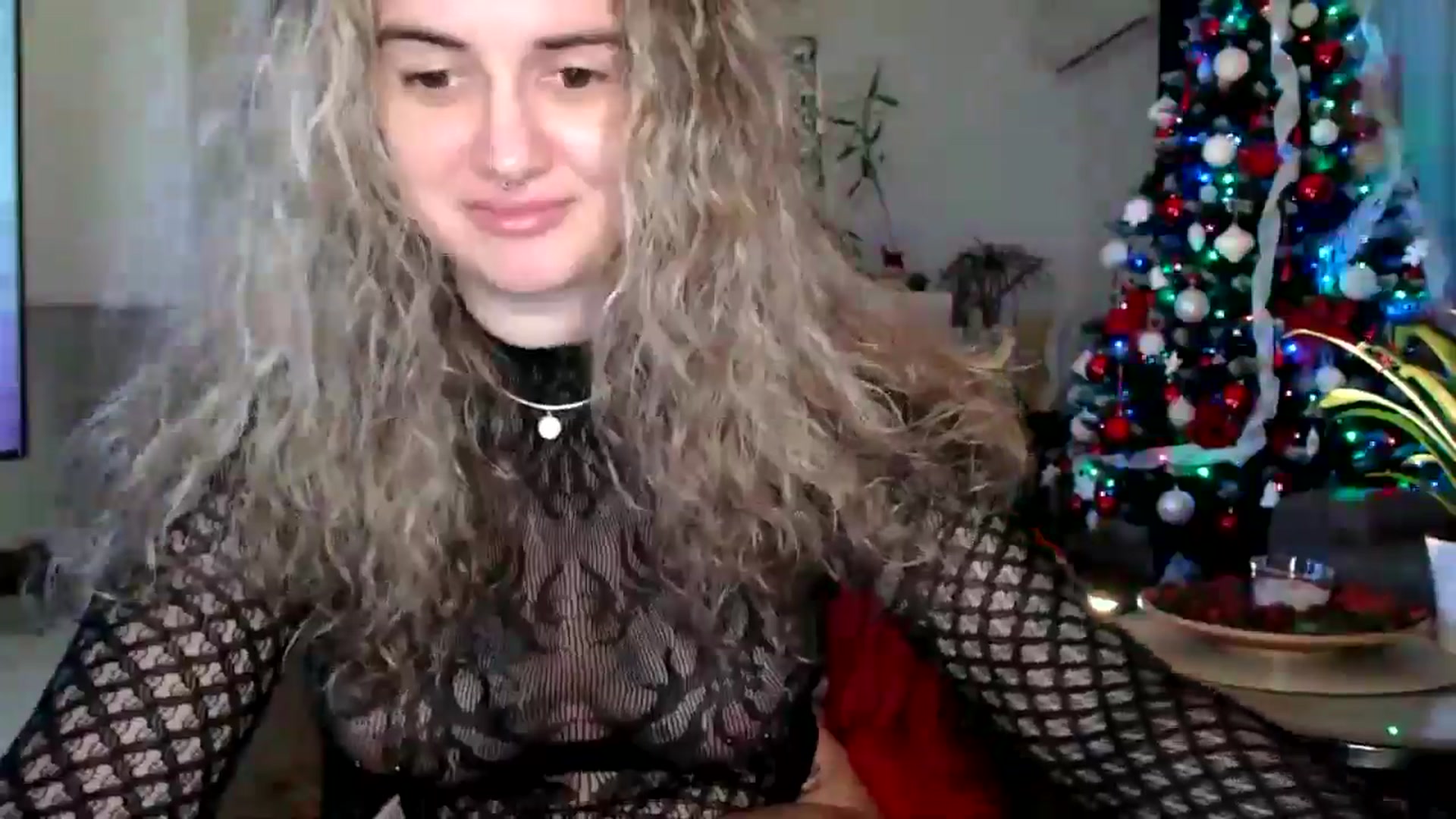 Gallery image thumbnail from MissDivinna's myfreecams stream on, 12/01/2024, 21:54 image 15 of 20