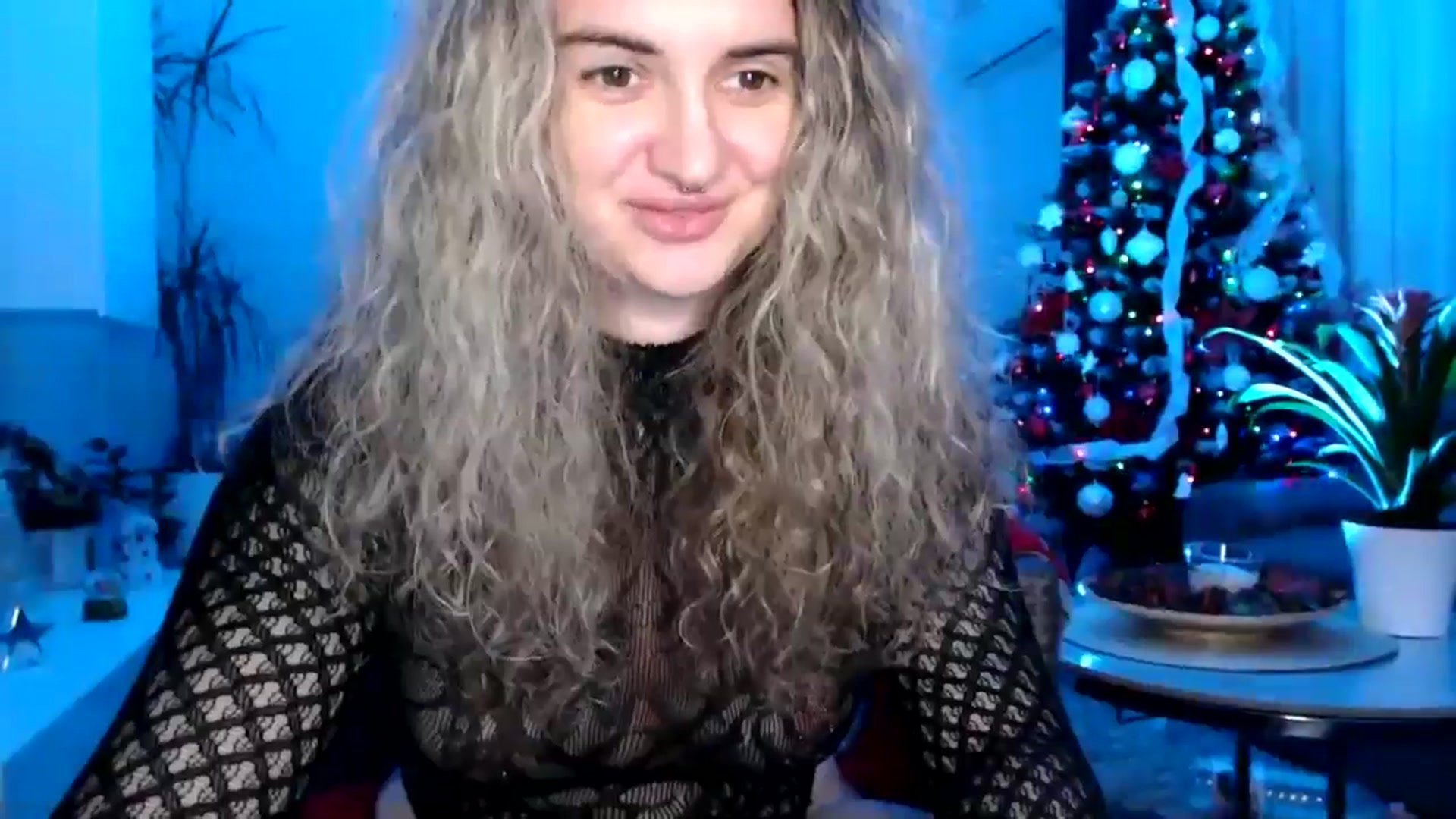 Gallery image thumbnail from MissDivinna's myfreecams stream on, 12/01/2024, 22:20 image 8 of 20