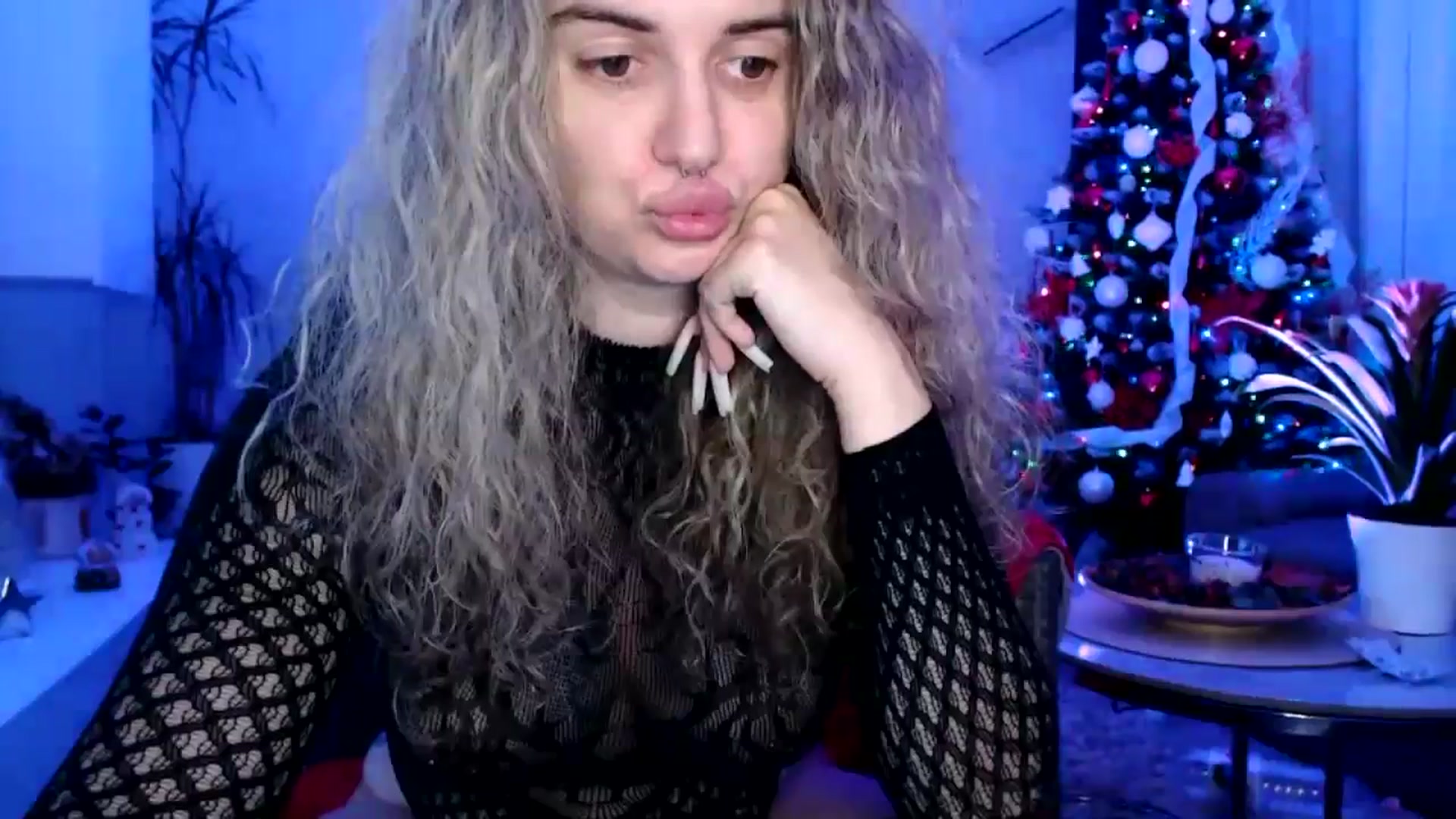 Gallery image thumbnail from MissDivinna's myfreecams stream on, 12/02/2024, 24:57 image 5 of 20