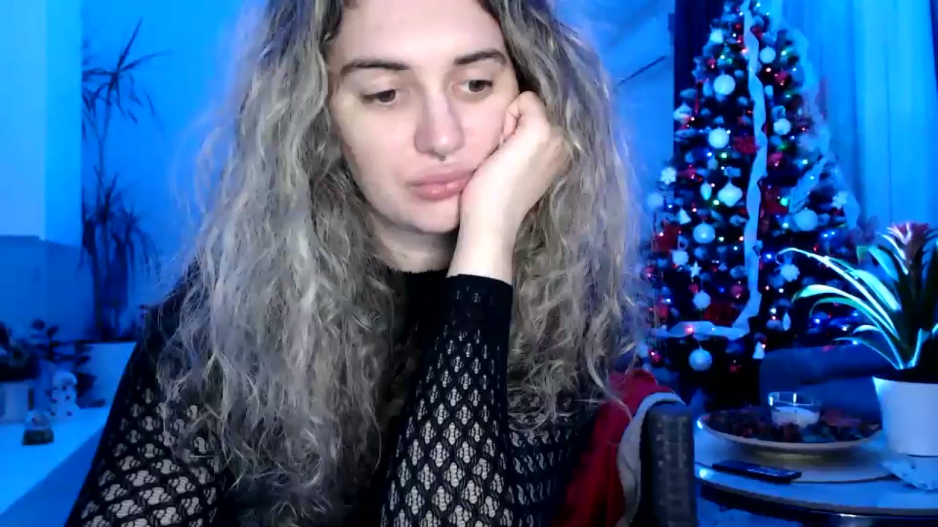 Gallery image thumbnail from MissDivinna's myfreecams stream on, 12/02/2024, 02:37 image 4 of 20