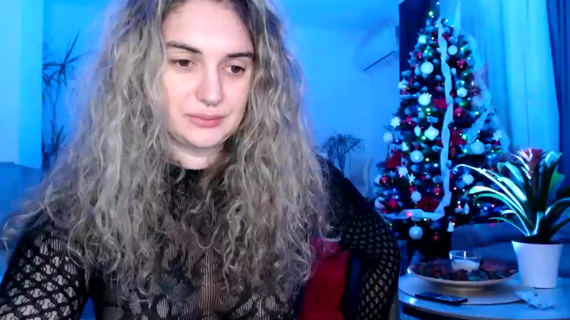 Gallery image thumbnail from MissDivinna's myfreecams stream on, 12/02/2024, 03:18 image 15 of 20