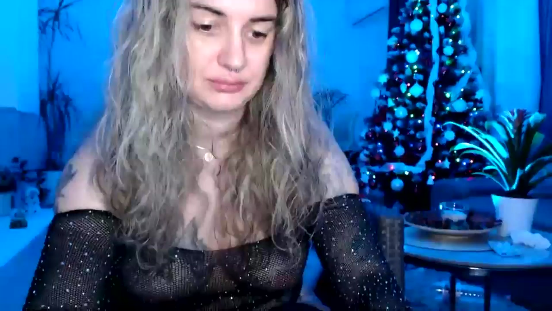 Gallery image thumbnail from MissDivinna's myfreecams stream on, 12/02/2024, 22:02 image 13 of 20